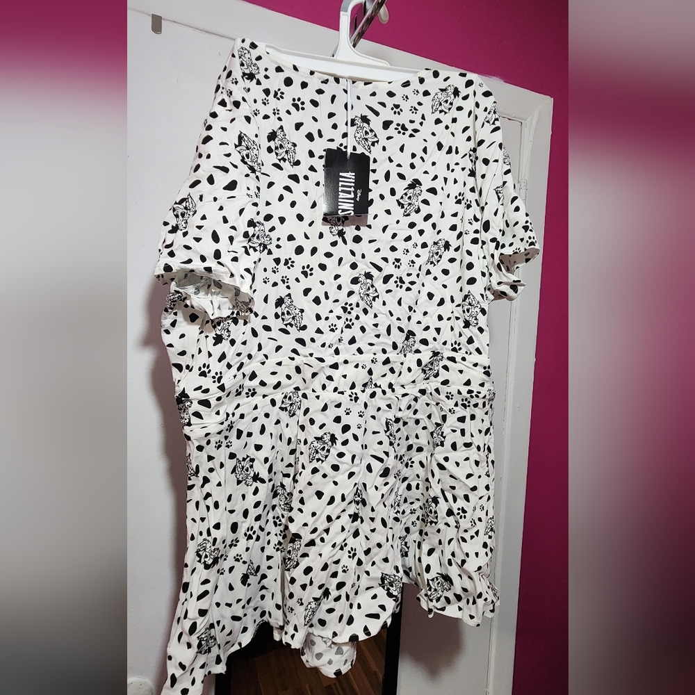 Disney Villains Cruella Peplum Stretch Challis Blouse - Picture 6 of 8